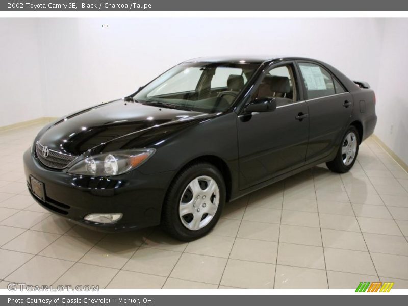 Black / Charcoal/Taupe 2002 Toyota Camry SE