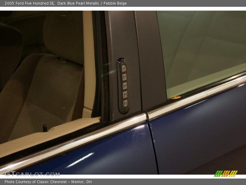 Dark Blue Pearl Metallic / Pebble Beige 2005 Ford Five Hundred SE