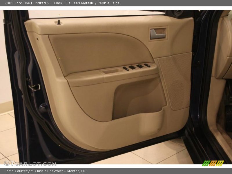 Door Panel of 2005 Five Hundred SE
