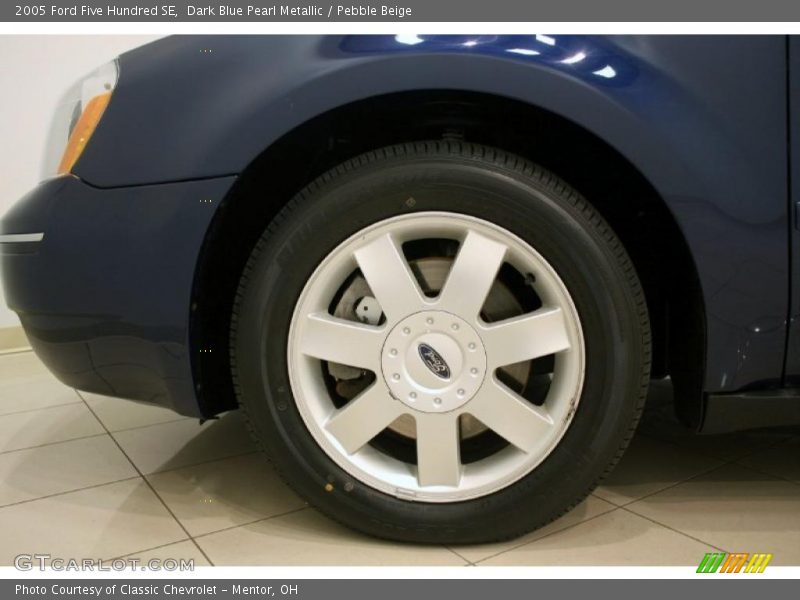  2005 Five Hundred SE Wheel