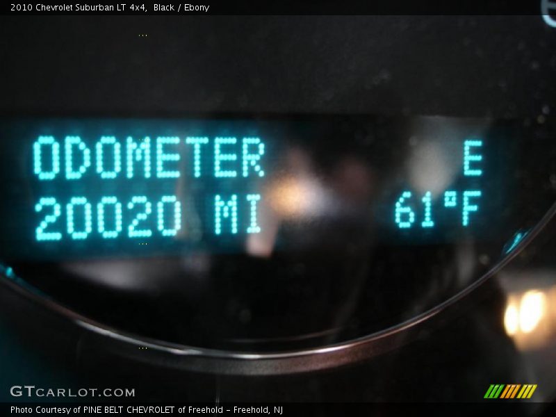 Black / Ebony 2010 Chevrolet Suburban LT 4x4