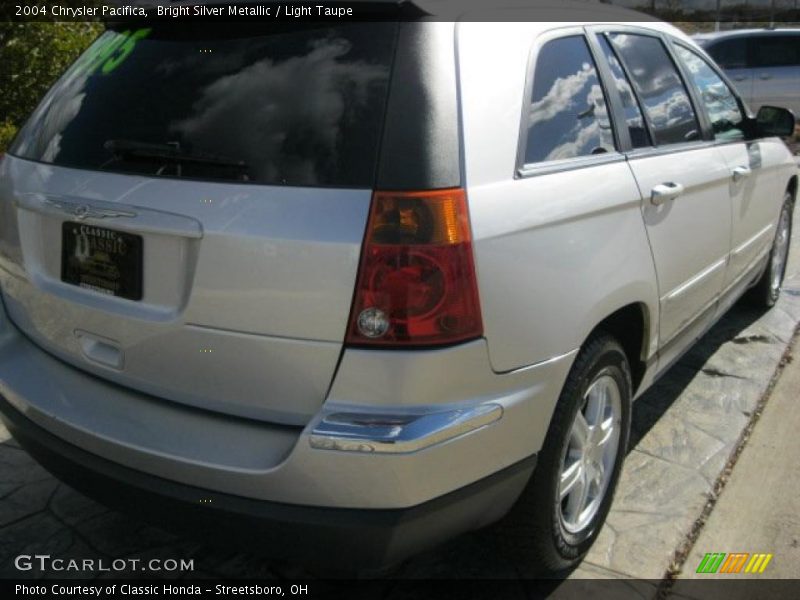 Bright Silver Metallic / Light Taupe 2004 Chrysler Pacifica