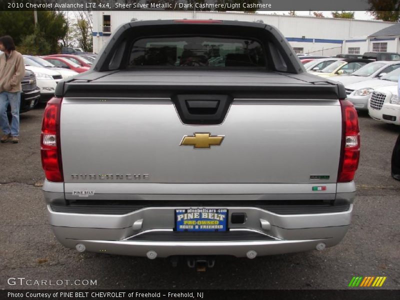 Sheer Silver Metallic / Dark Cashmere/Light Cashmere 2010 Chevrolet Avalanche LTZ 4x4