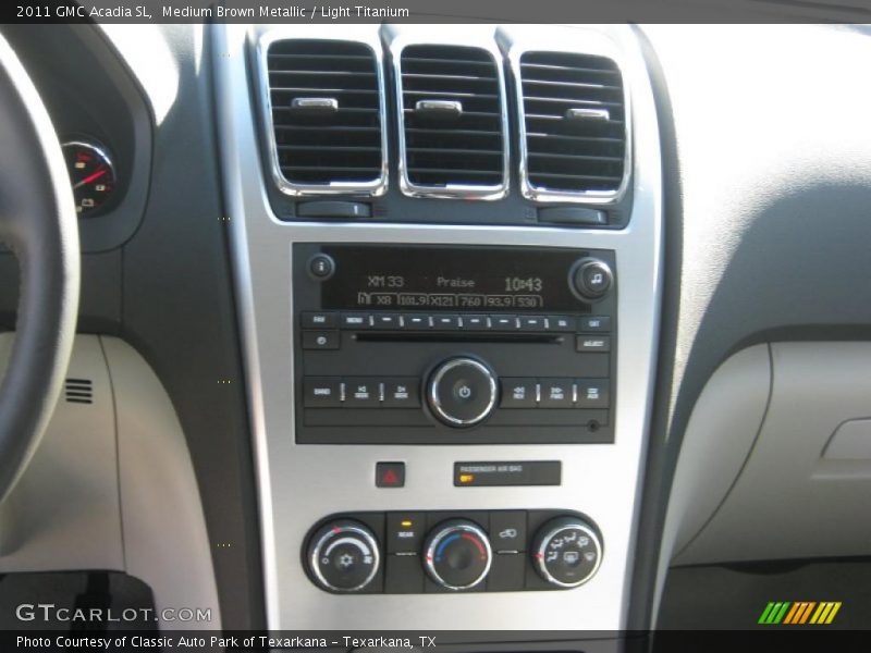 Controls of 2011 Acadia SL
