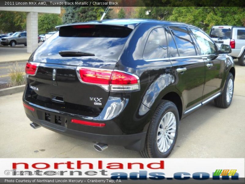Tuxedo Black Metallic / Charcoal Black 2011 Lincoln MKX AWD