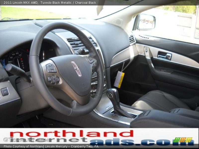 Tuxedo Black Metallic / Charcoal Black 2011 Lincoln MKX AWD