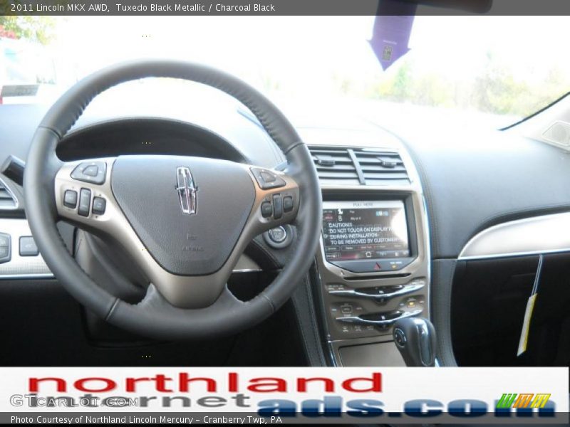 Tuxedo Black Metallic / Charcoal Black 2011 Lincoln MKX AWD