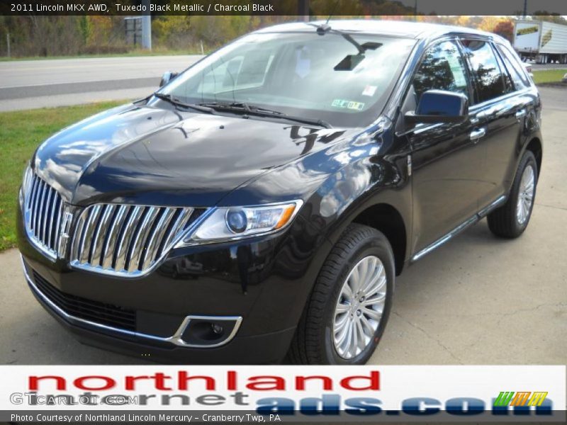 Tuxedo Black Metallic / Charcoal Black 2011 Lincoln MKX AWD