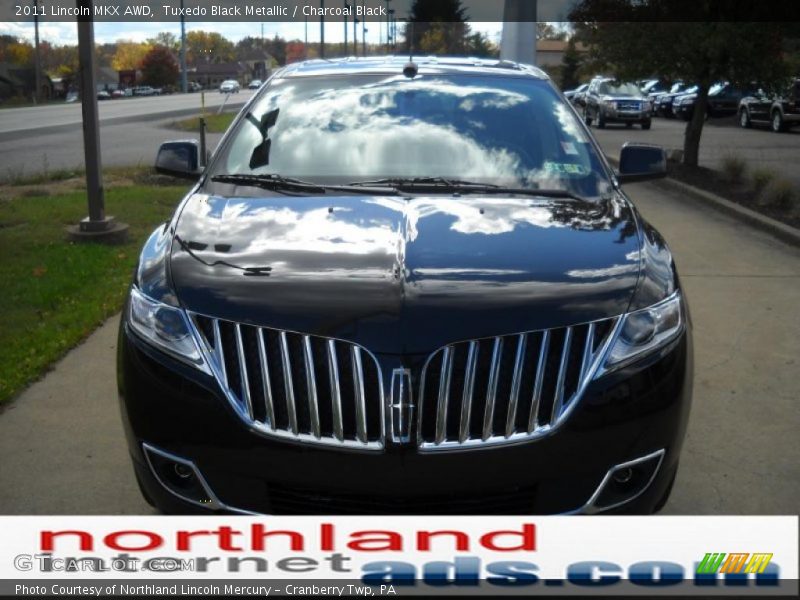 Tuxedo Black Metallic / Charcoal Black 2011 Lincoln MKX AWD