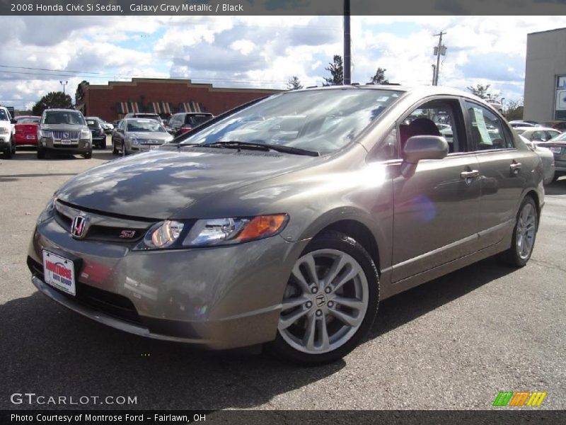 Front 3/4 View of 2008 Civic Si Sedan