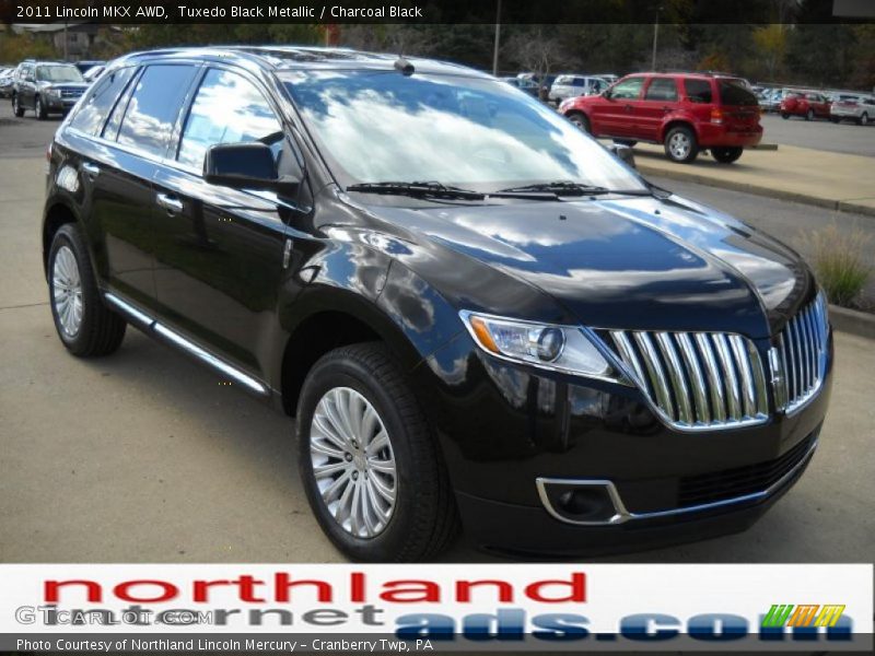 Tuxedo Black Metallic / Charcoal Black 2011 Lincoln MKX AWD