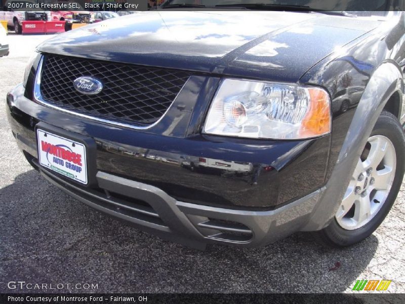 Black / Shale Grey 2007 Ford Freestyle SEL