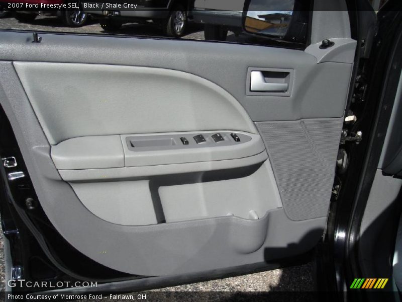 Black / Shale Grey 2007 Ford Freestyle SEL