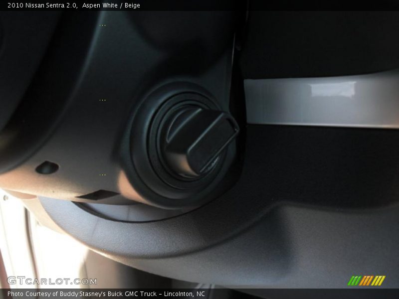 Aspen White / Beige 2010 Nissan Sentra 2.0