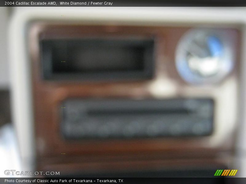 White Diamond / Pewter Gray 2004 Cadillac Escalade AWD