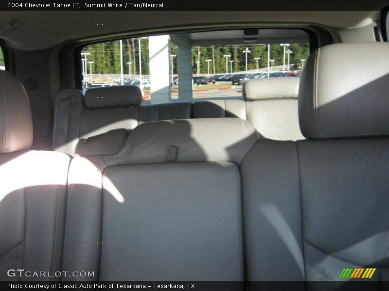 Summit White / Tan/Neutral 2004 Chevrolet Tahoe LT