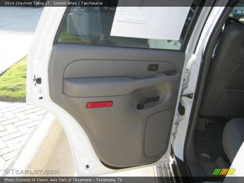 Summit White / Tan/Neutral 2004 Chevrolet Tahoe LT