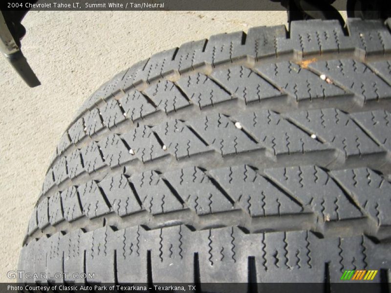 Summit White / Tan/Neutral 2004 Chevrolet Tahoe LT