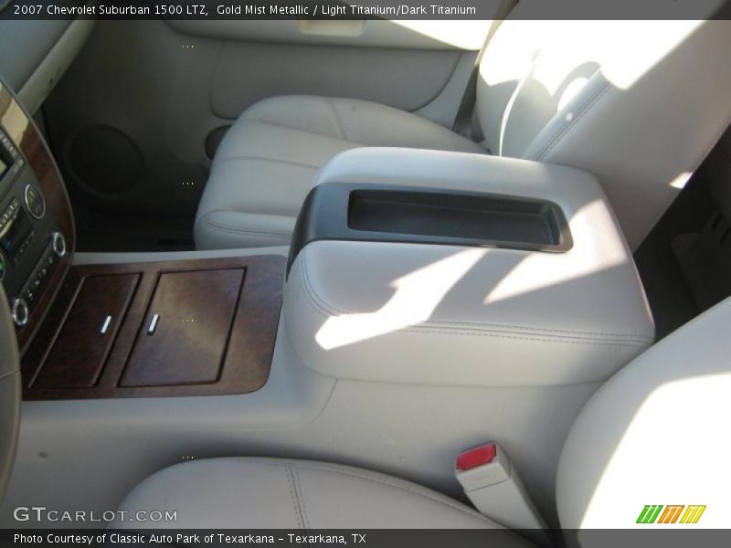 Gold Mist Metallic / Light Titanium/Dark Titanium 2007 Chevrolet Suburban 1500 LTZ