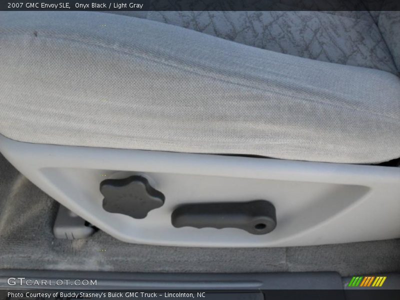 Onyx Black / Light Gray 2007 GMC Envoy SLE