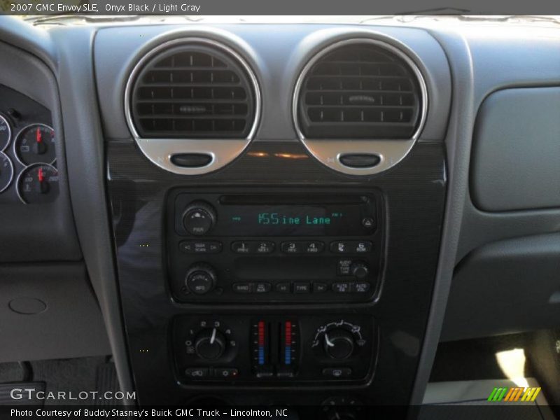 Onyx Black / Light Gray 2007 GMC Envoy SLE