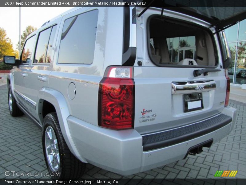 Bright Silver Metallic / Medium Slate Gray 2007 Jeep Commander Limited 4x4