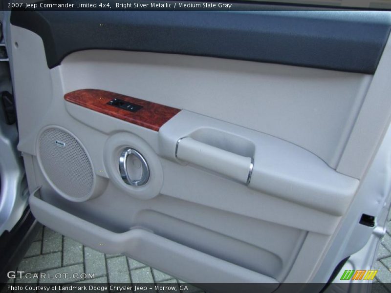 Bright Silver Metallic / Medium Slate Gray 2007 Jeep Commander Limited 4x4