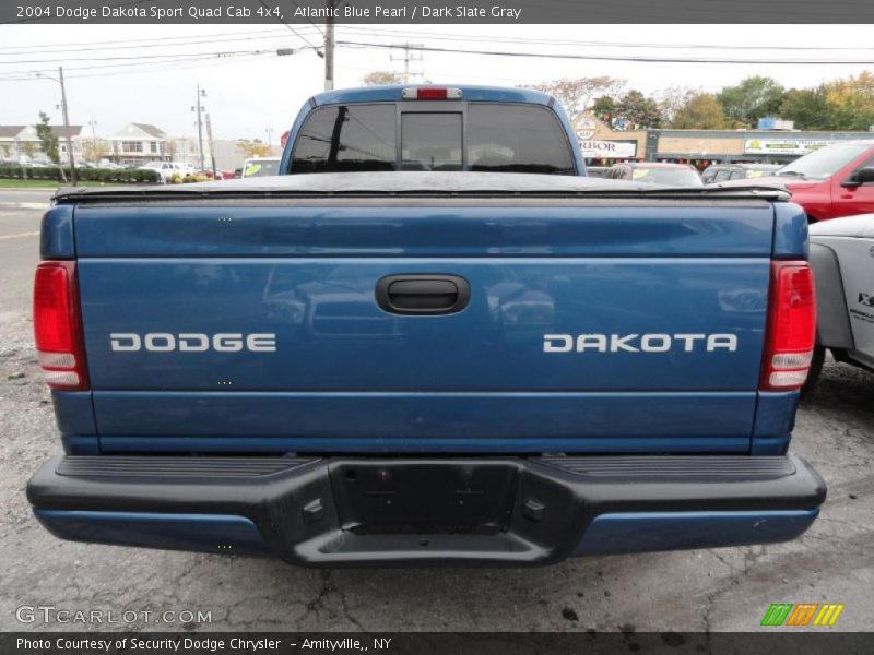 Atlantic Blue Pearl / Dark Slate Gray 2004 Dodge Dakota Sport Quad Cab 4x4