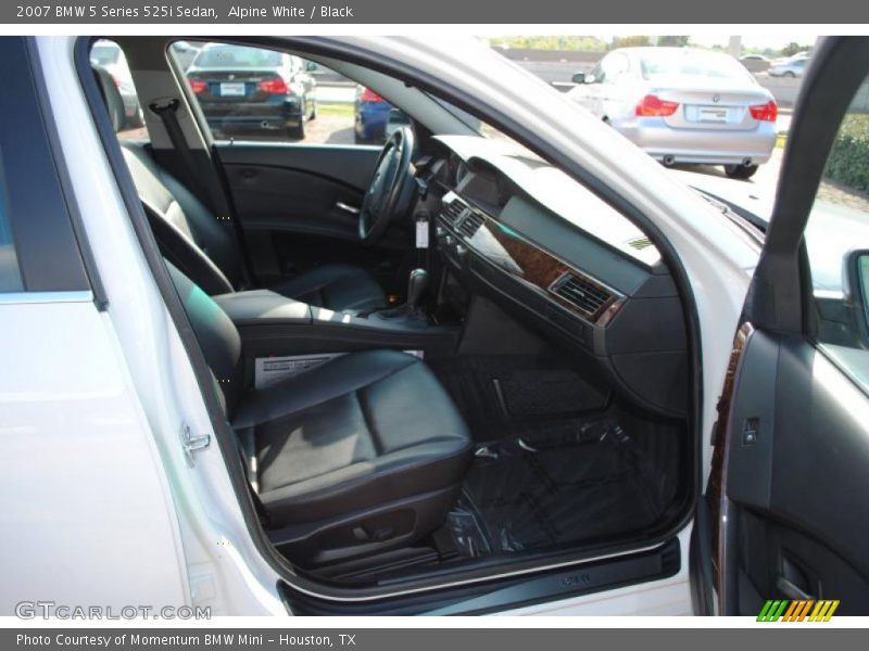 Alpine White / Black 2007 BMW 5 Series 525i Sedan