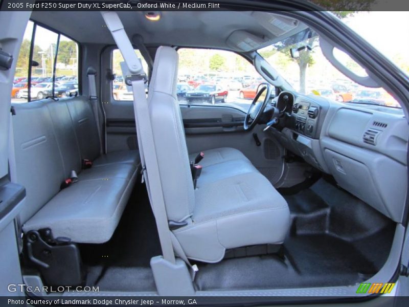  2005 F250 Super Duty XL SuperCab Medium Flint Interior
