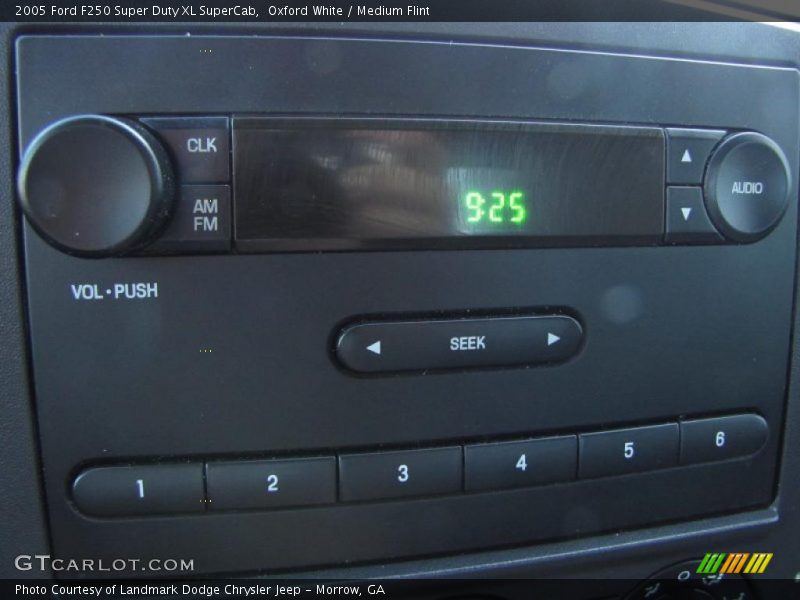Oxford White / Medium Flint 2005 Ford F250 Super Duty XL SuperCab