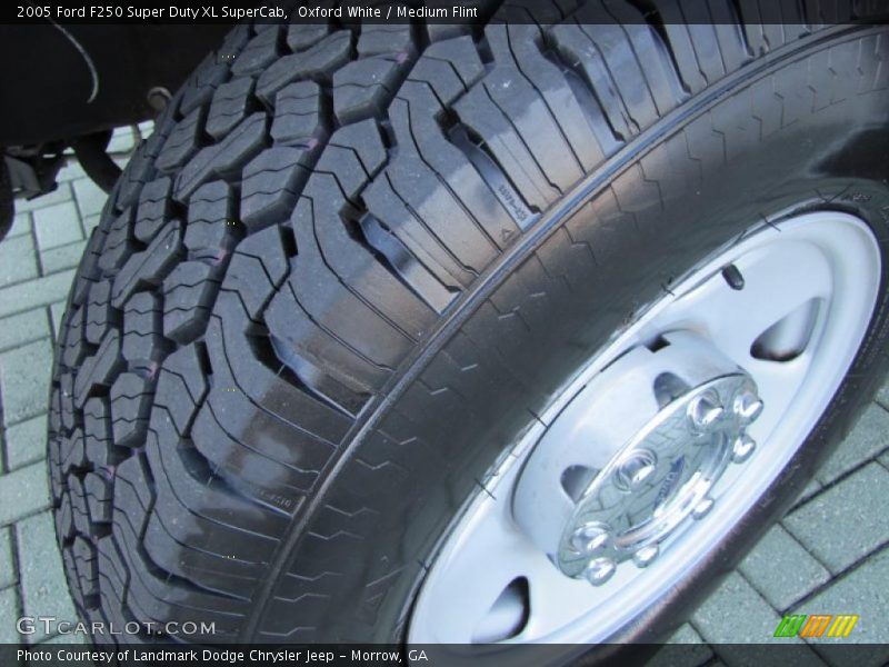 Oxford White / Medium Flint 2005 Ford F250 Super Duty XL SuperCab