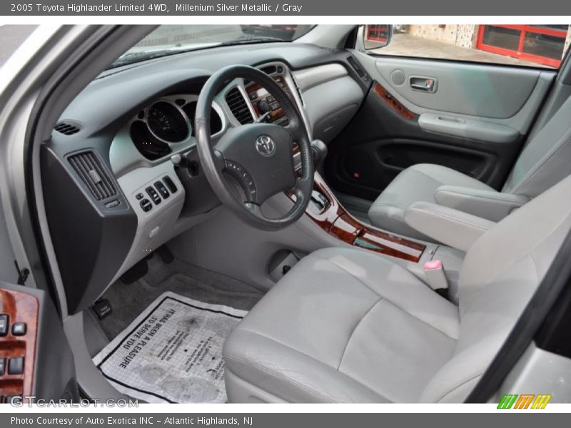 Millenium Silver Metallic / Gray 2005 Toyota Highlander Limited 4WD