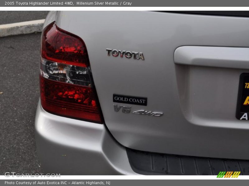 Millenium Silver Metallic / Gray 2005 Toyota Highlander Limited 4WD