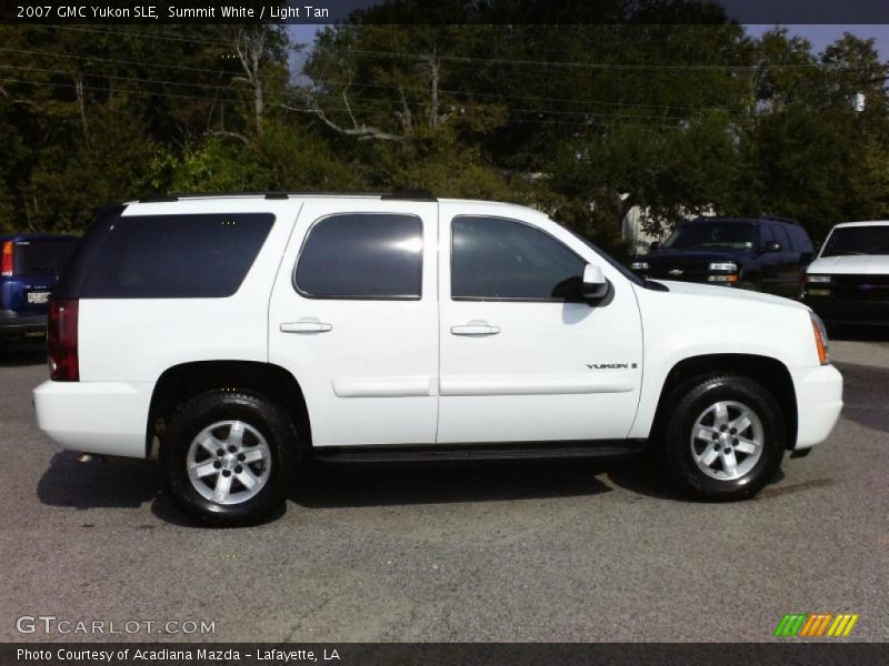 Summit White / Light Tan 2007 GMC Yukon SLE