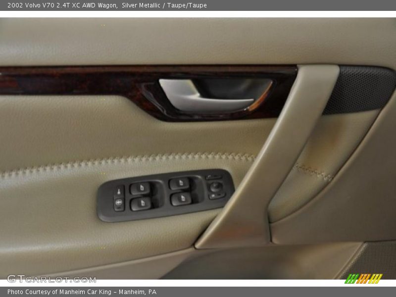 Silver Metallic / Taupe/Taupe 2002 Volvo V70 2.4T XC AWD Wagon
