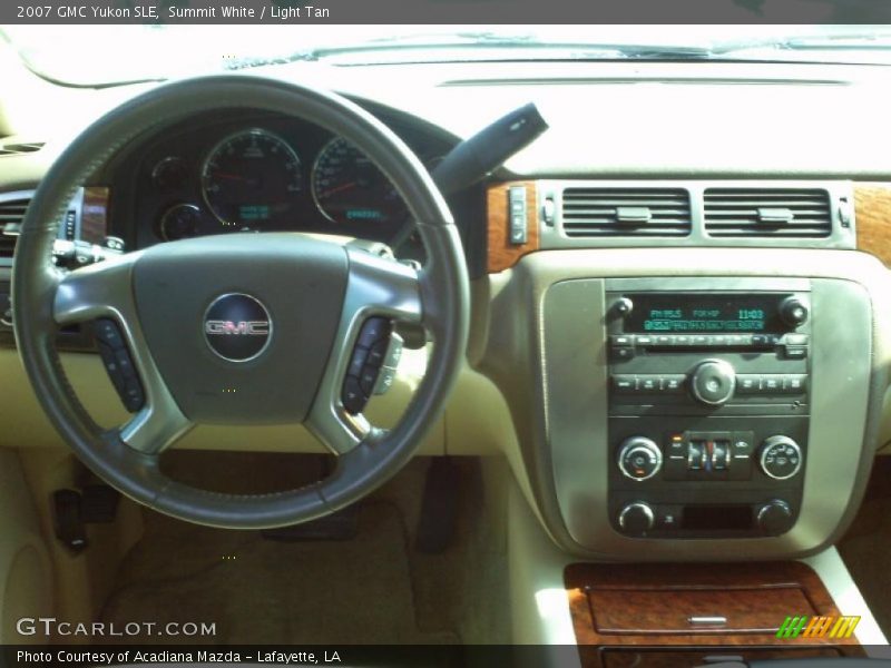 Summit White / Light Tan 2007 GMC Yukon SLE