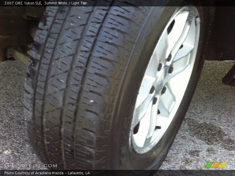 Summit White / Light Tan 2007 GMC Yukon SLE