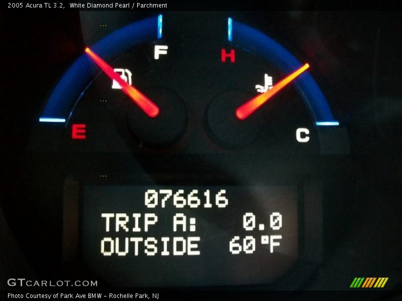 White Diamond Pearl / Parchment 2005 Acura TL 3.2