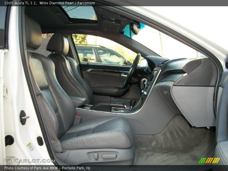 White Diamond Pearl / Parchment 2005 Acura TL 3.2