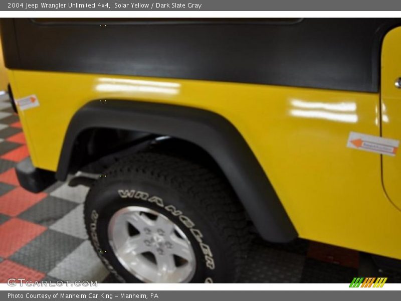 Solar Yellow / Dark Slate Gray 2004 Jeep Wrangler Unlimited 4x4