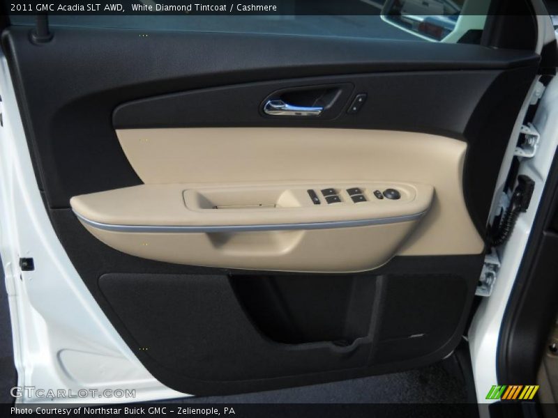 Door Panel of 2011 Acadia SLT AWD