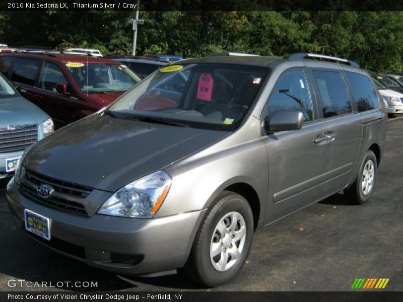 Titanium Silver / Gray 2010 Kia Sedona LX