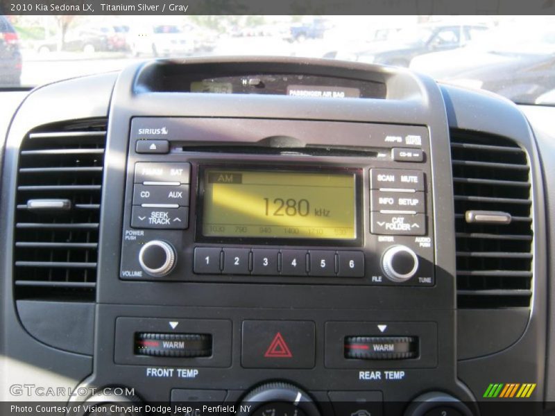 Titanium Silver / Gray 2010 Kia Sedona LX