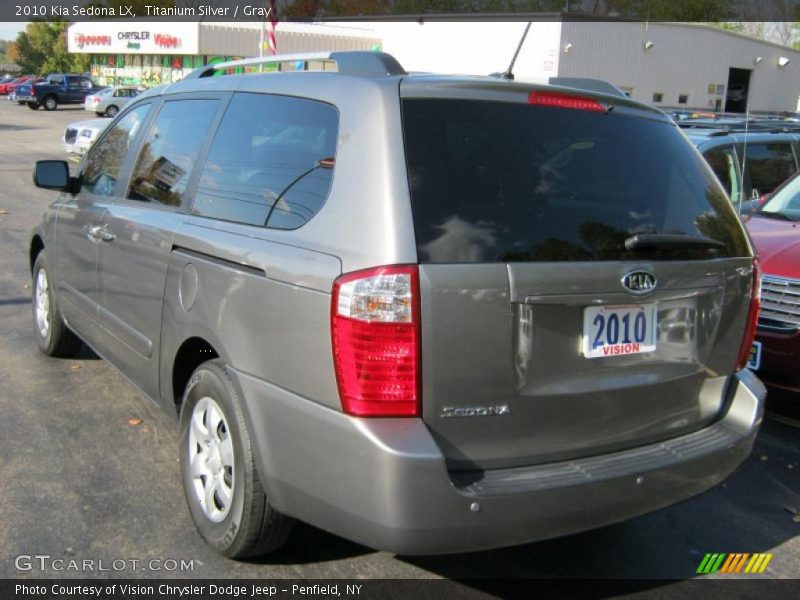 Titanium Silver / Gray 2010 Kia Sedona LX