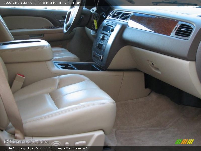 Gold Mist Metallic / Light Tan 2007 GMC Yukon SLT