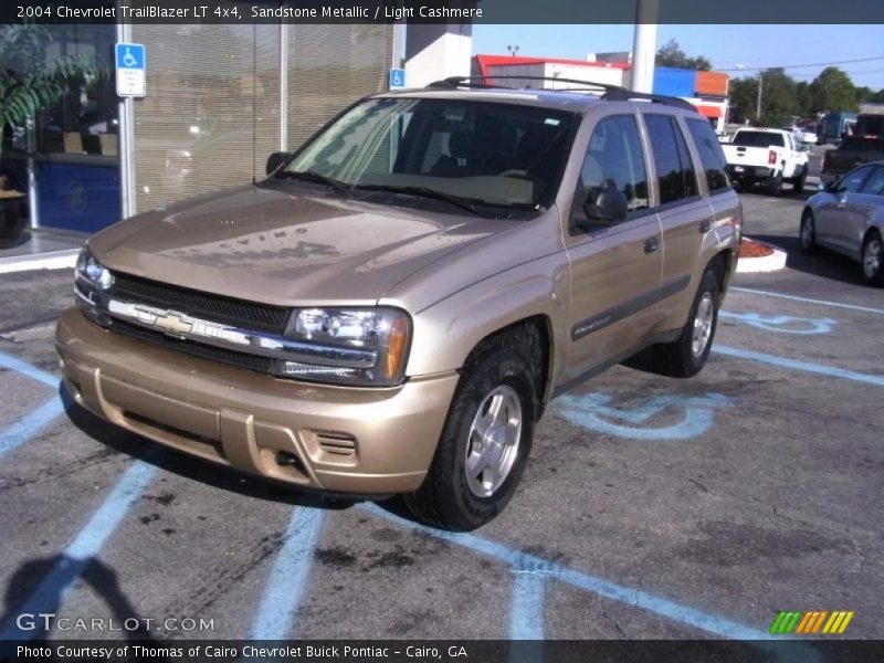 Sandstone Metallic / Light Cashmere 2004 Chevrolet TrailBlazer LT 4x4