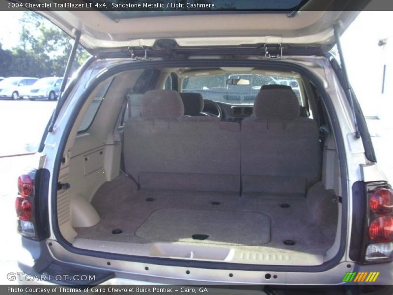 Sandstone Metallic / Light Cashmere 2004 Chevrolet TrailBlazer LT 4x4