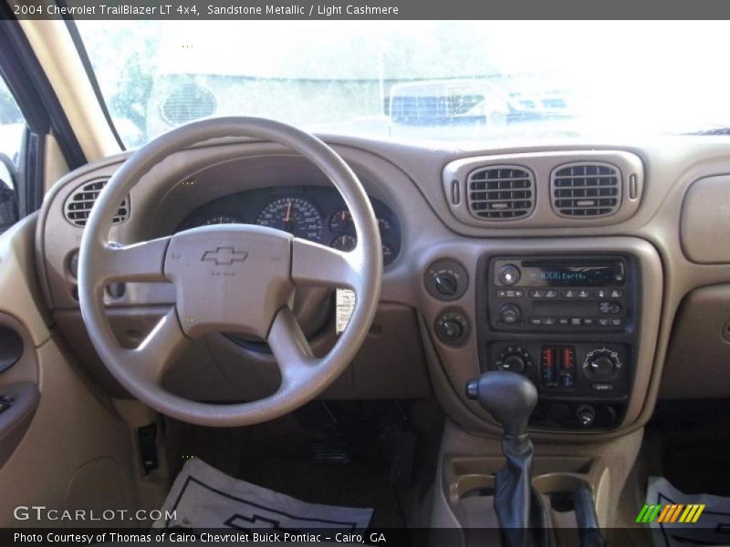 Sandstone Metallic / Light Cashmere 2004 Chevrolet TrailBlazer LT 4x4