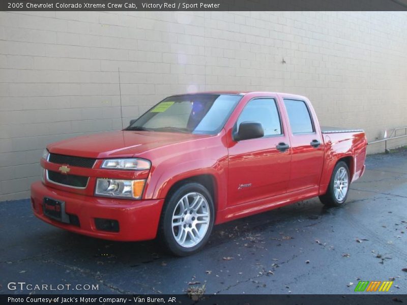 Front 3/4 View of 2005 Colorado Xtreme Crew Cab